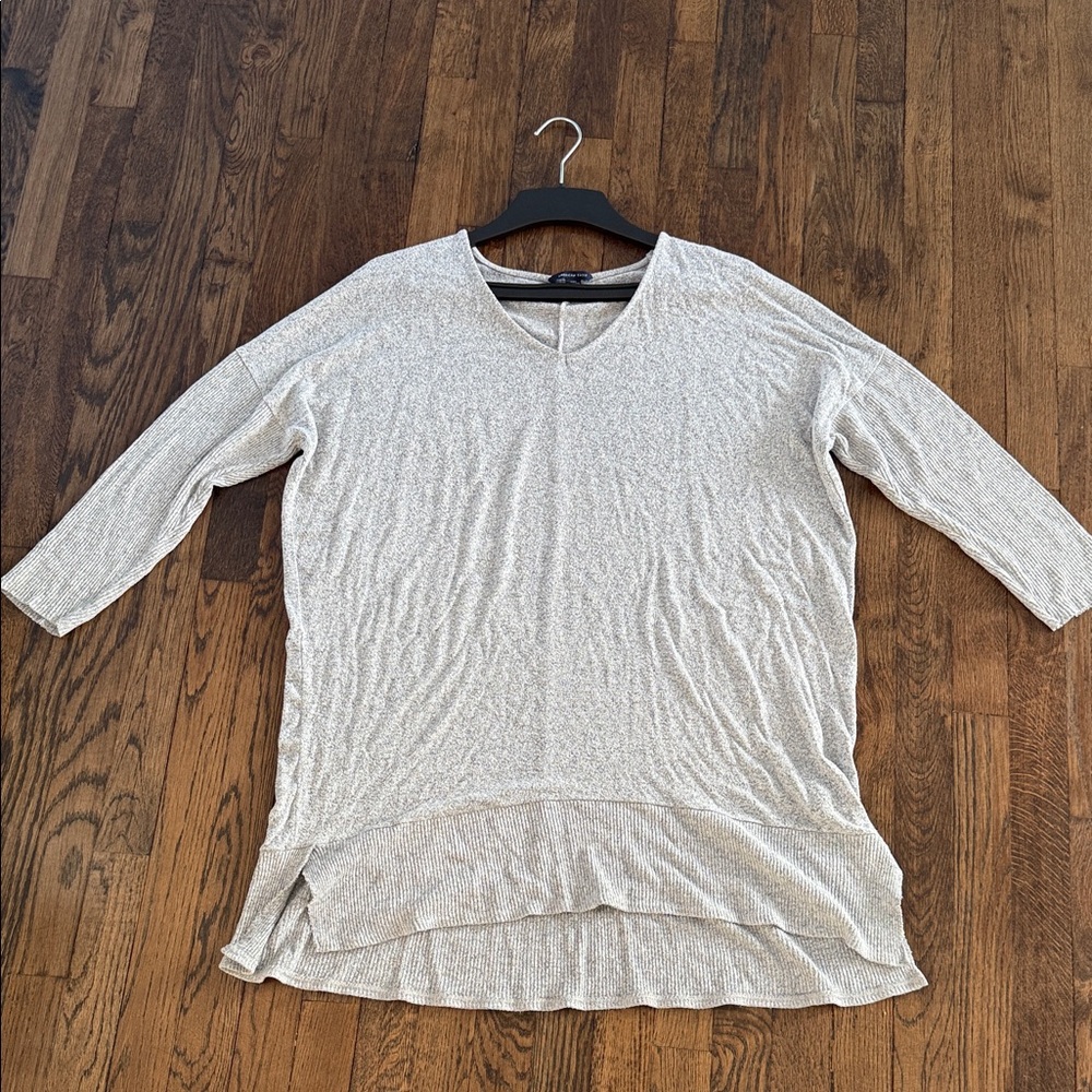 American Eagle Outfitters Light Gray V-Neck Tunic